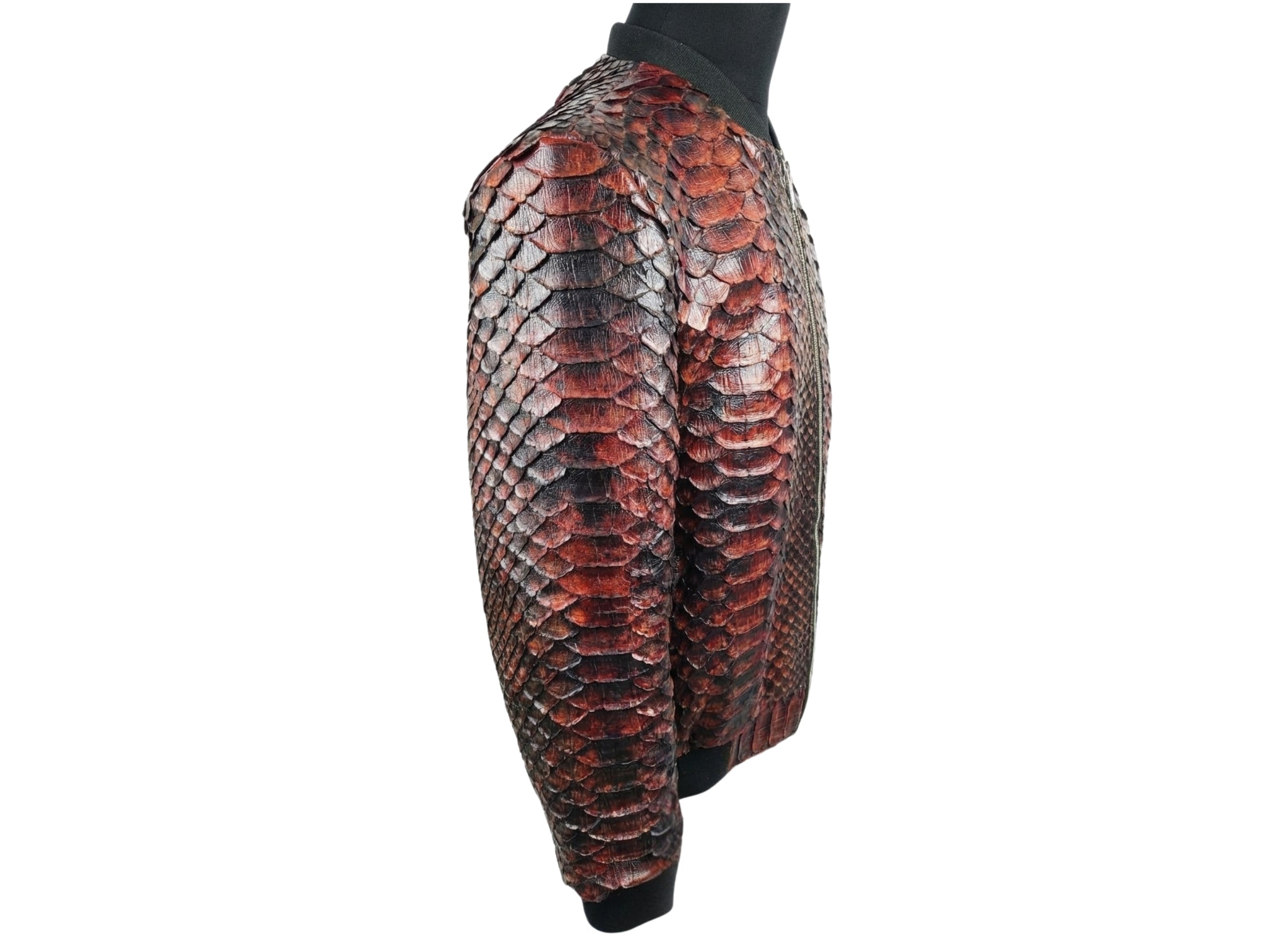 Snakeskin-pattern bomber jacket with stand collar, front zipper, ribbed cuffs and hem