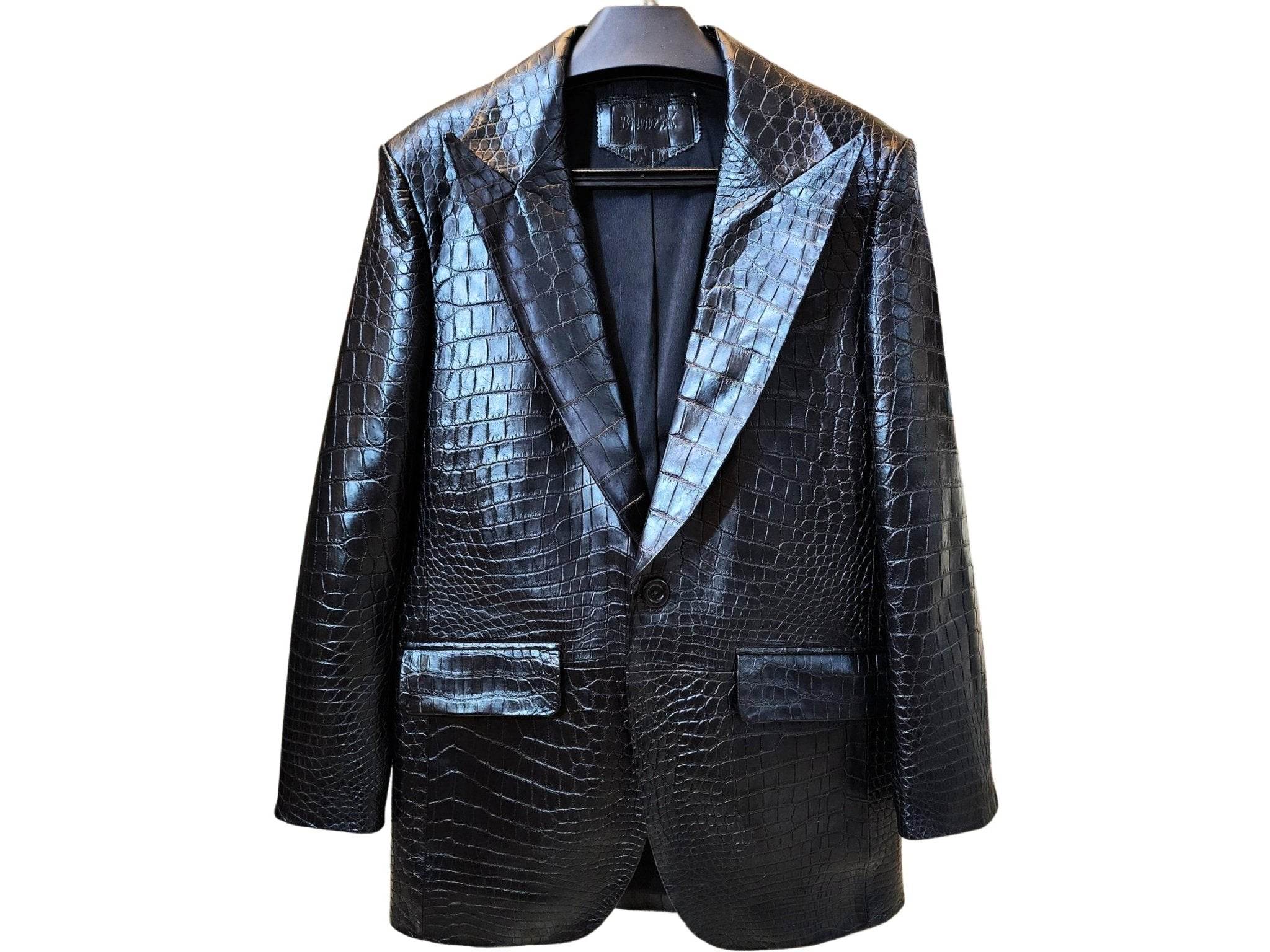 Men's alligator-skin jacket with notch lapels and two front pockets, single button.
