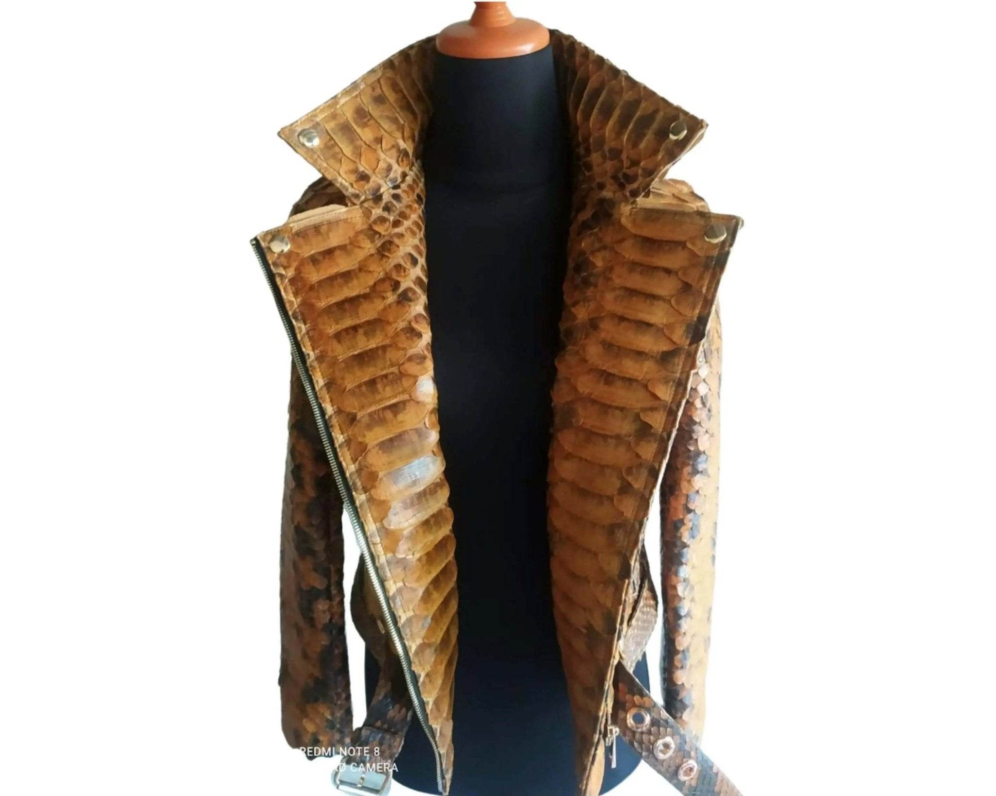 Snake-scale leather jacket with open front, wide spread collar, long sleeves