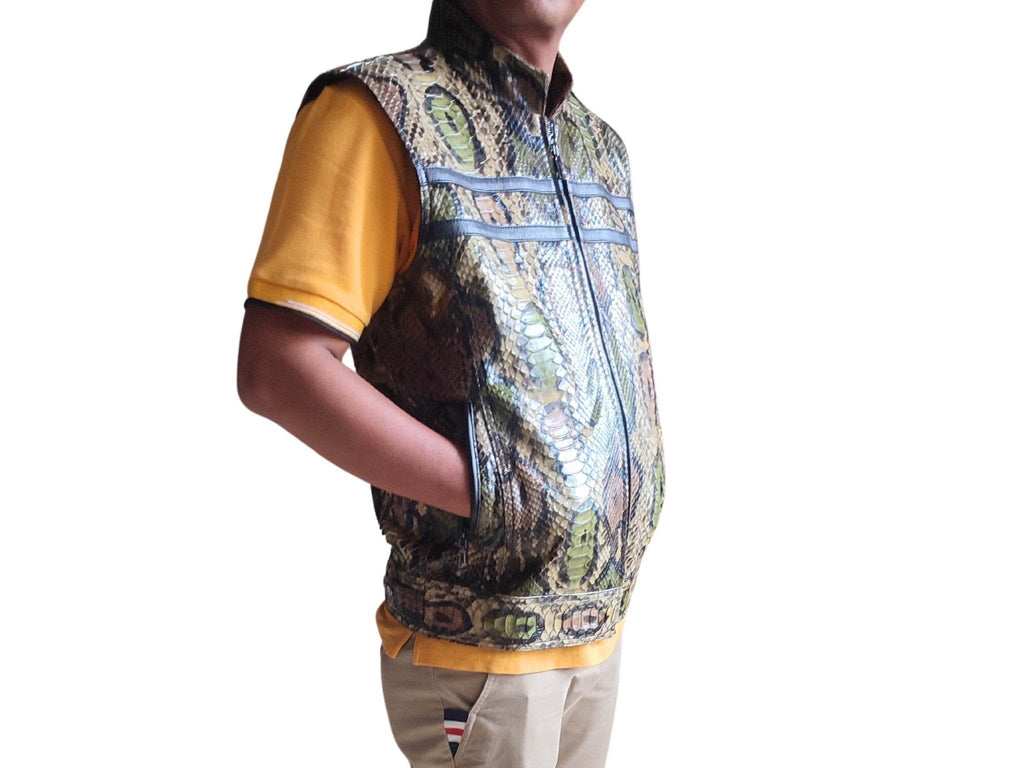 Side view snakeskin-pattern leather motorcycle vest with front zipper and short sleeves