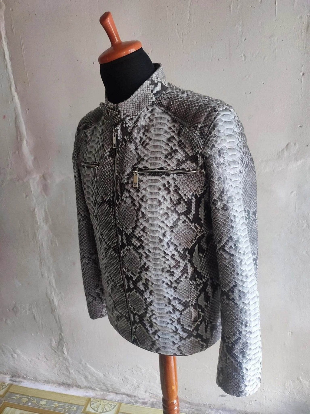 Snakeskin leather jacket, silver-gray, front zip with chest flap pockets